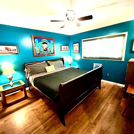 Family Friendly Downtown Home - Private Yard & Grill - Location, Location, Location! Атенс Екстер'єр фото