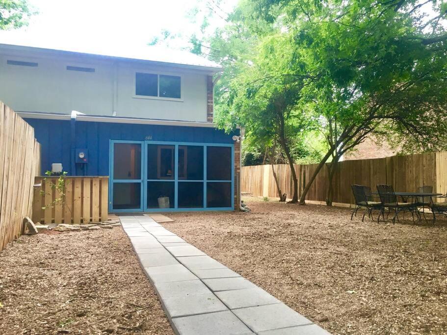 Family Friendly Downtown Home - Private Yard & Grill - Location, Location, Location! Атенс Екстер'єр фото